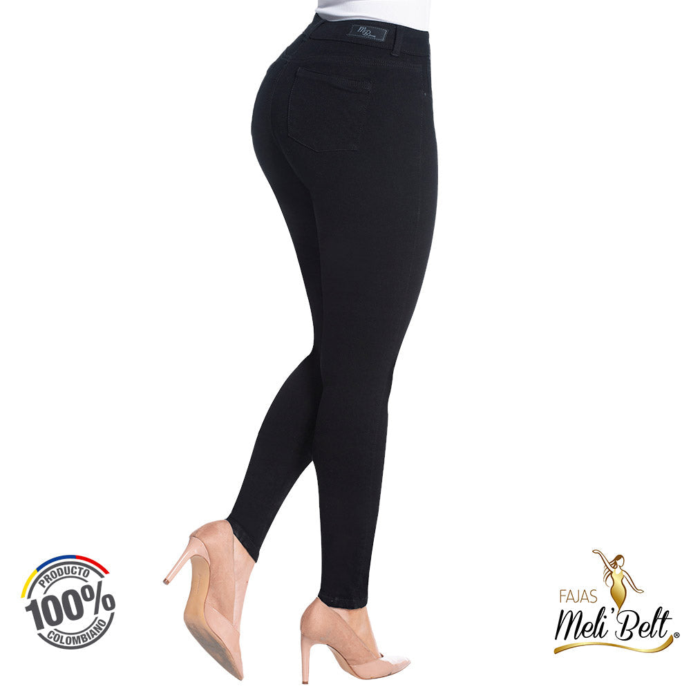 Colombian Fajas vs Shapewear: What's the Real Difference?